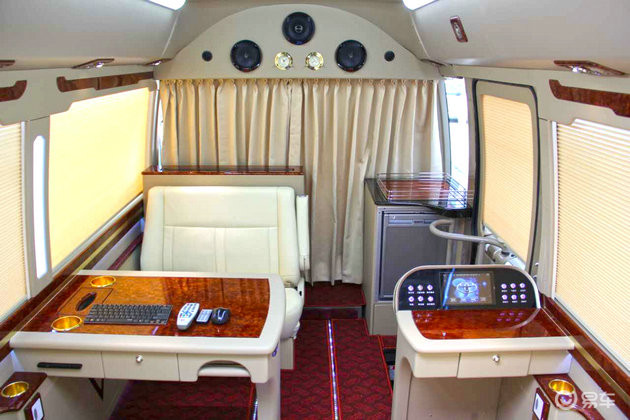 ‘kaiyun开云官方在线登录’榴莲有五大功效对身体很有好处(图2) kaiyun开云官方在线登录